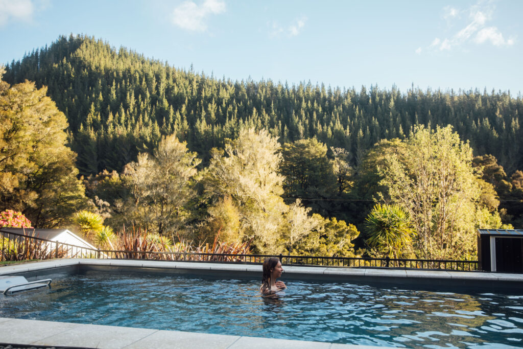 Maruia river retreat New magnesium pool