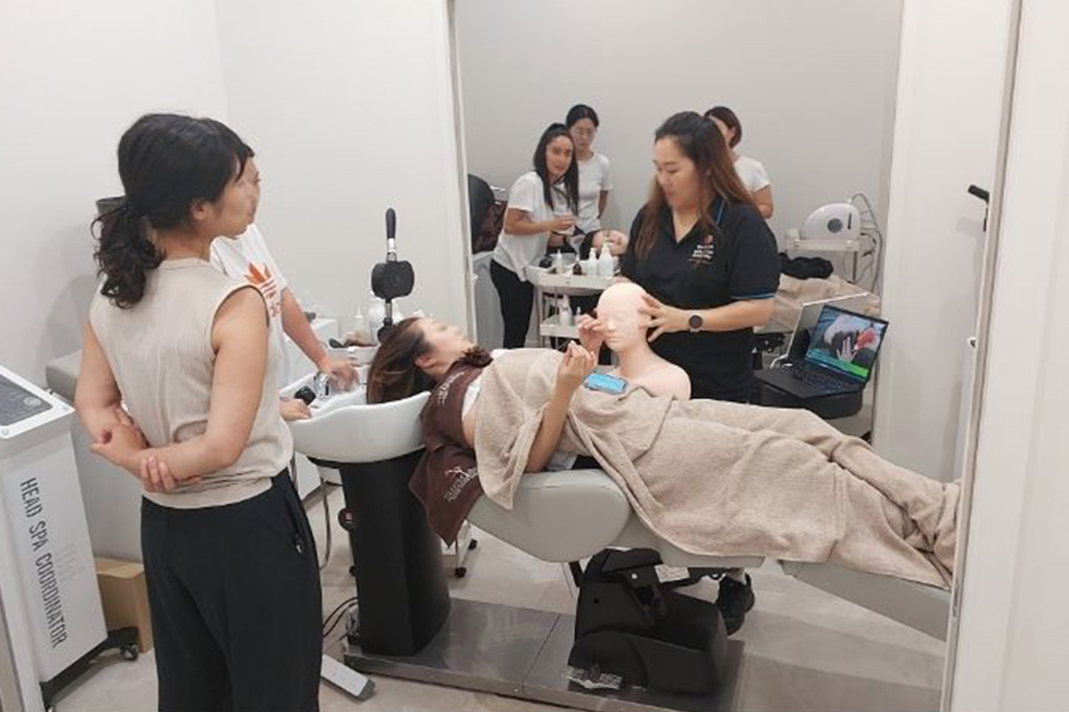 HeadSpa Solutions